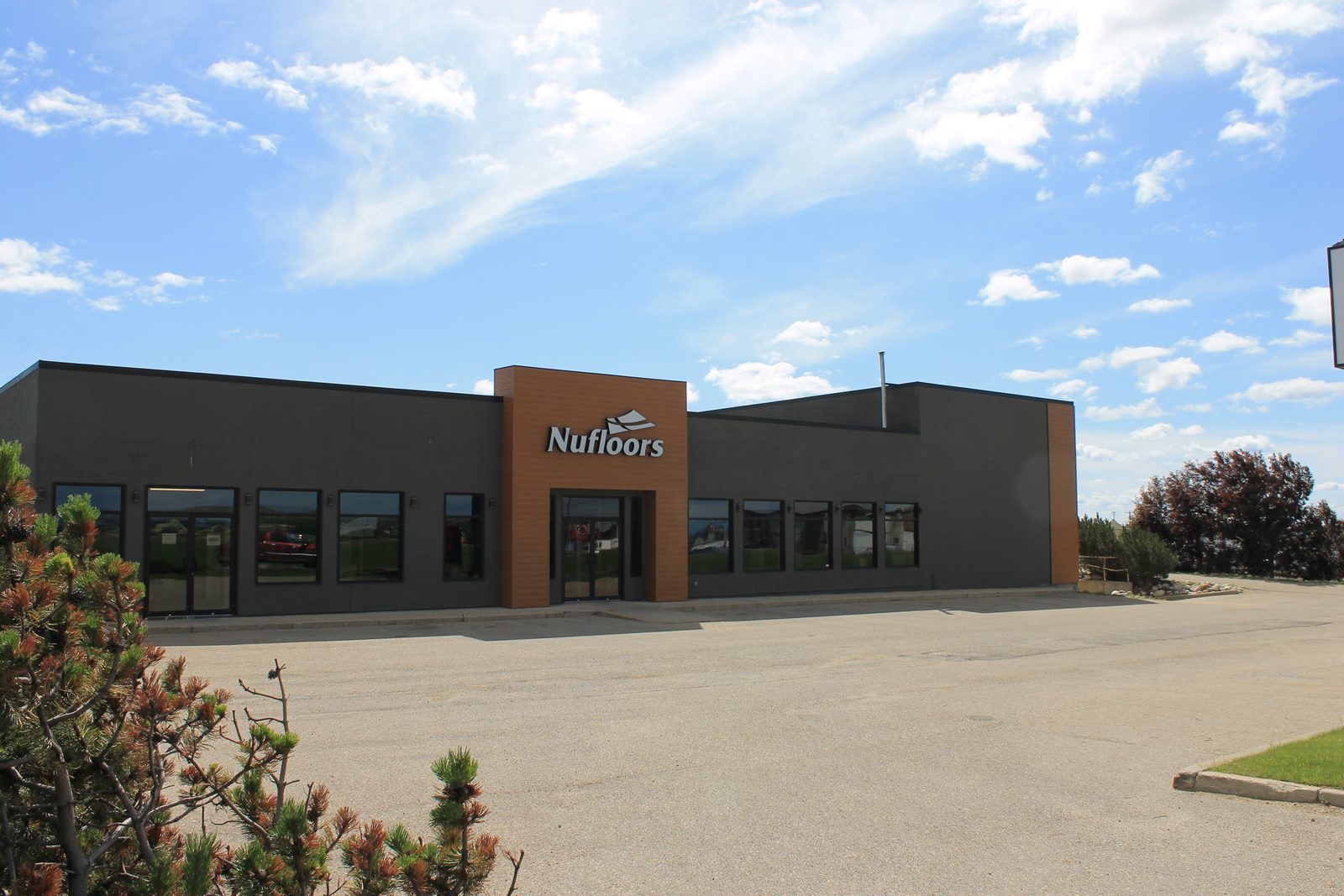 Nufloors Grande Prairie storefront